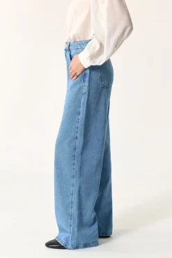 Des Petit Hauts Jean Louela BLEACH Online