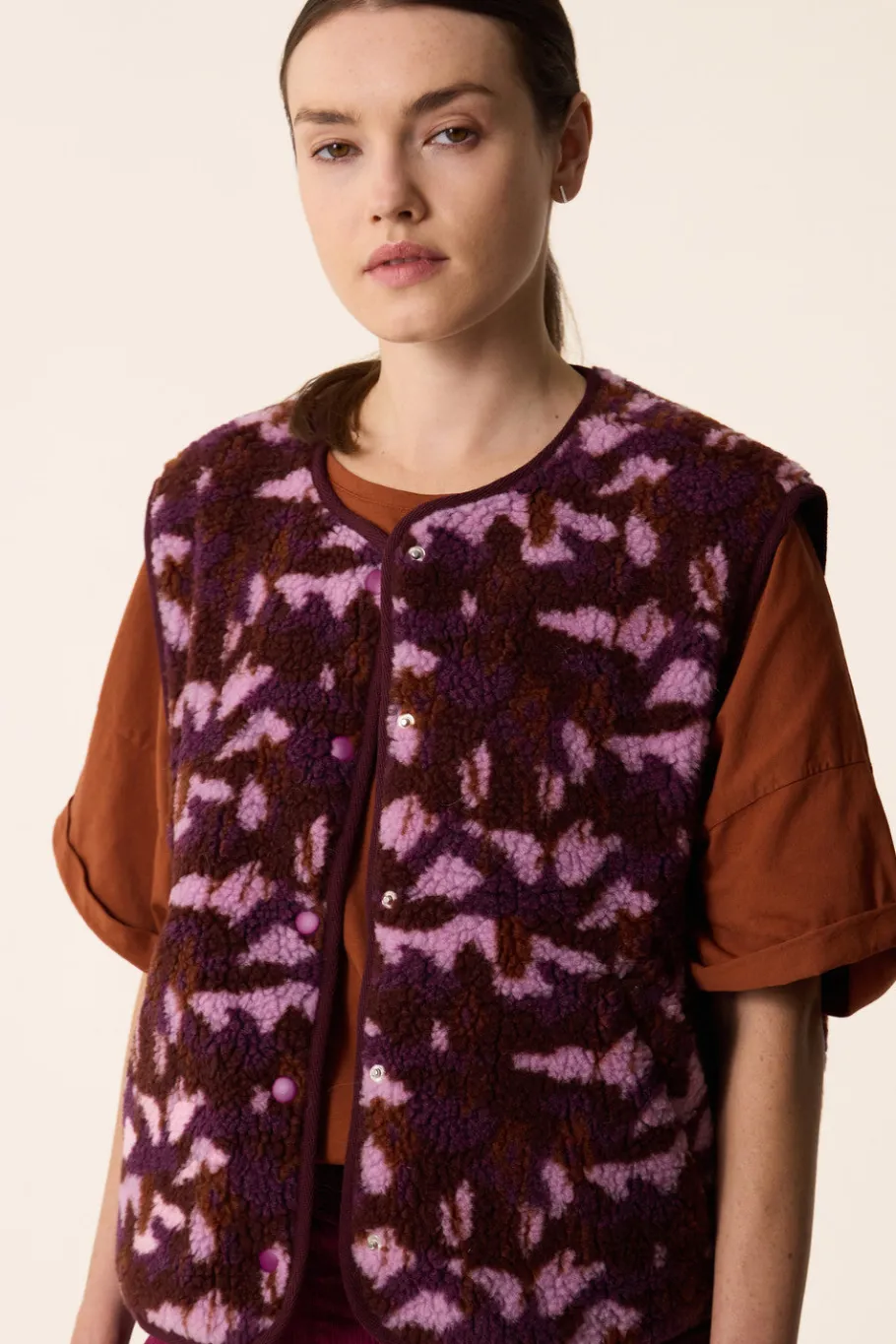 Des Petit Hauts Veste maille sans manches Kadi MANITOU BRUYERE Sale